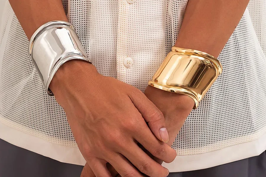 Bangle Size and Wearing experience